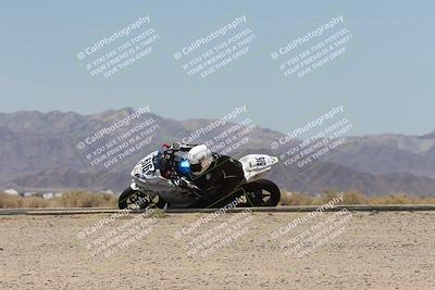 media/Apr-20-2025-CVMA (Sun) [[39090e8767]]/Race 11-500-350 Supersport (Holeshot)/